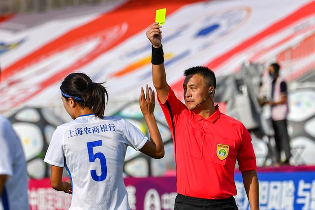 世界杯-邓弗里斯造乌龙布罗比破门 半场荷兰2-0突尼斯